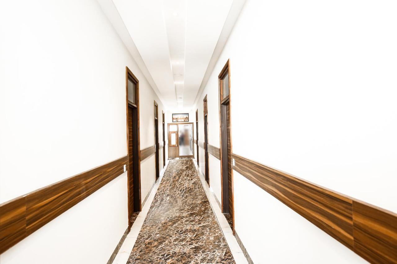 Hotel Woodcrest Zirakpur Chandigarh- Best Family Hotel - Luxurious Rooms - Unit Of Sidham Group Exterior photo